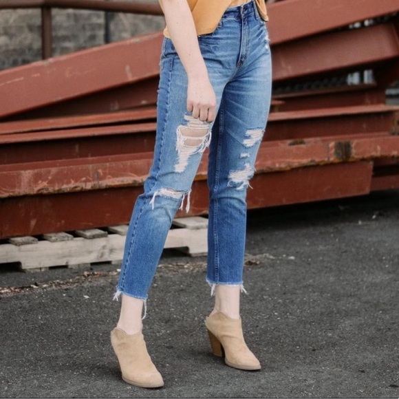 Abercrombie & Fitch Denim - Abercrombie & Fitch Annie High Rise Girlfriend Jean 28/6R
